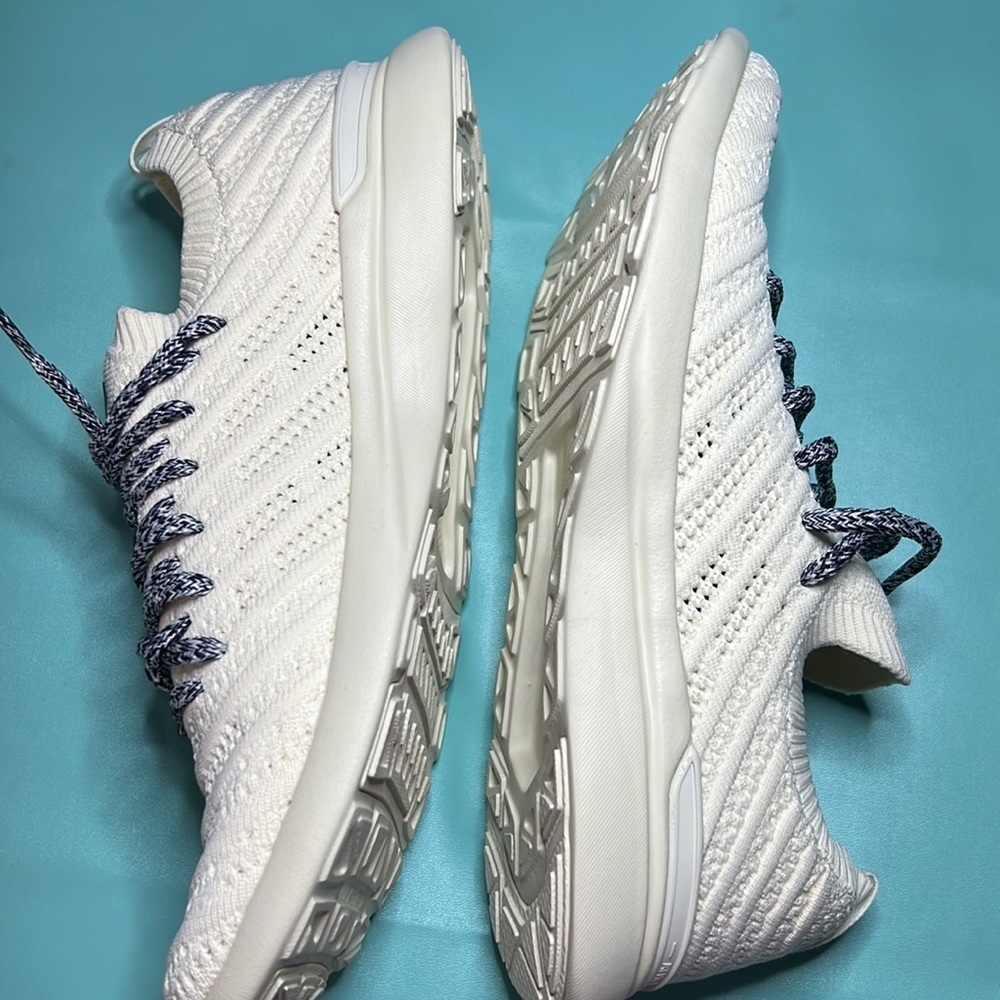 APL sneakers - Picture 3 of 9